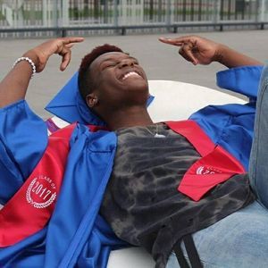 Meet your Posher, Tye